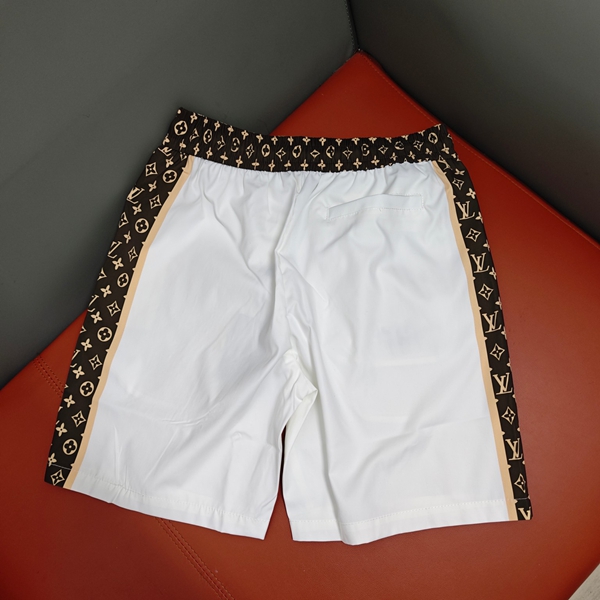 ブランドハーフパンツ背面デザイン